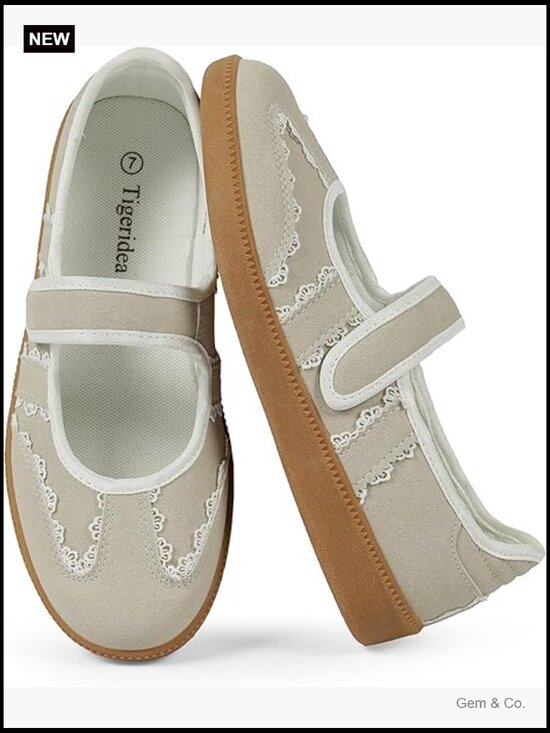 Shoes - Women's Retro Slip on Sneakers Lightweight Casual Tennis Shoes
